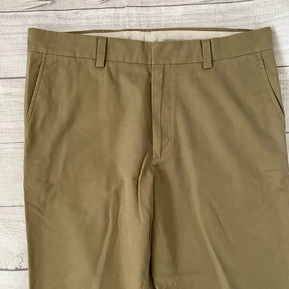 Banana republic men L/34 waist 100% cotton Aiden slim chino tan